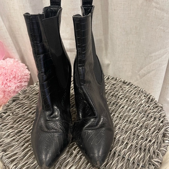 Billini Boots size 7 - Picture 6 of 8